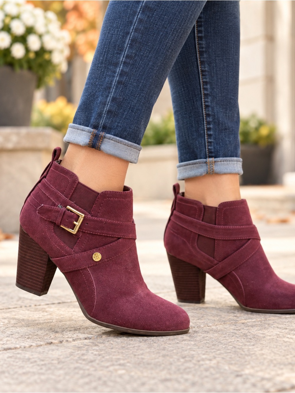 Tommy Hilfiger Women’s 6 Burgundy Suede Ankle Boots Buckle Block Heel